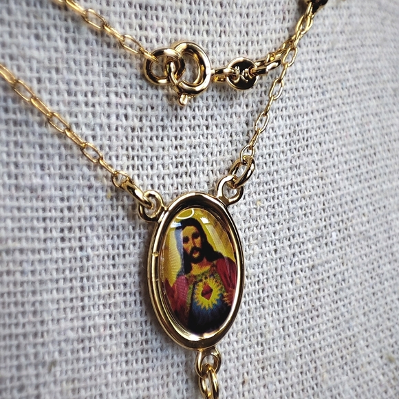 NEW Prayer Rosary Gold Tone Beads Sacred Heart of Jesus Religious Catholic - Picture 7 of 9